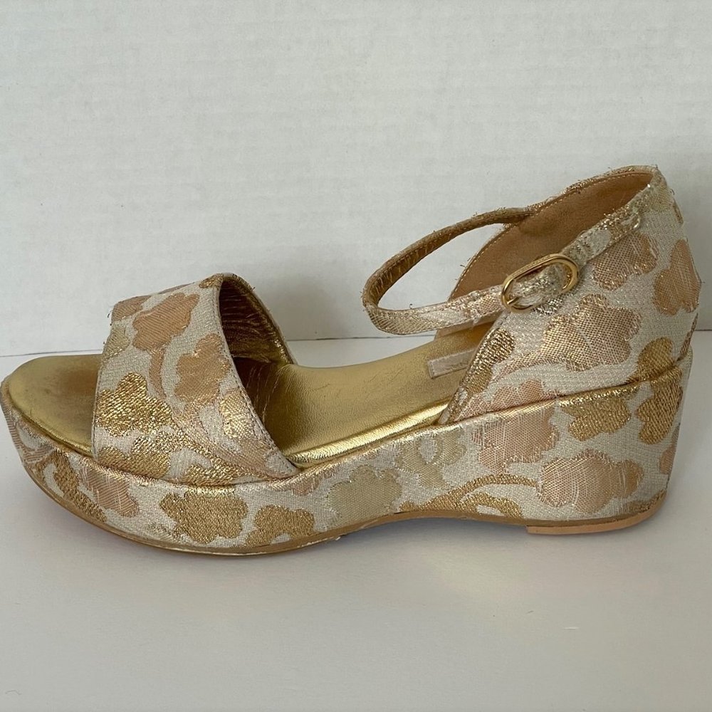 Dolce &  Gabbana Platform Sandals 33